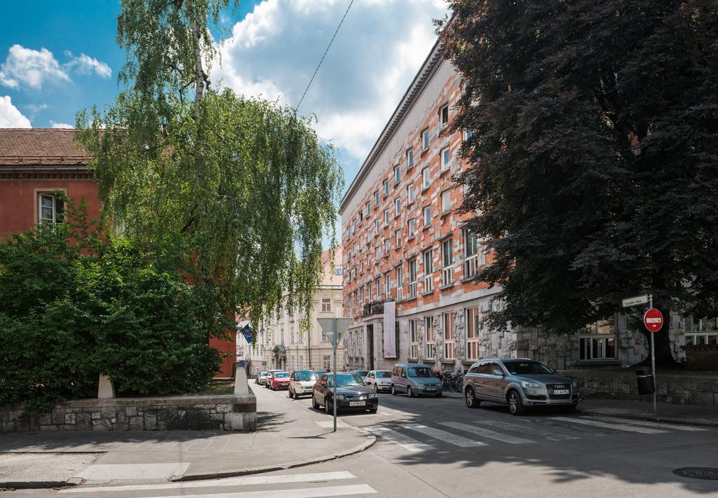 Apartments Vega Ljubljana Exterior foto