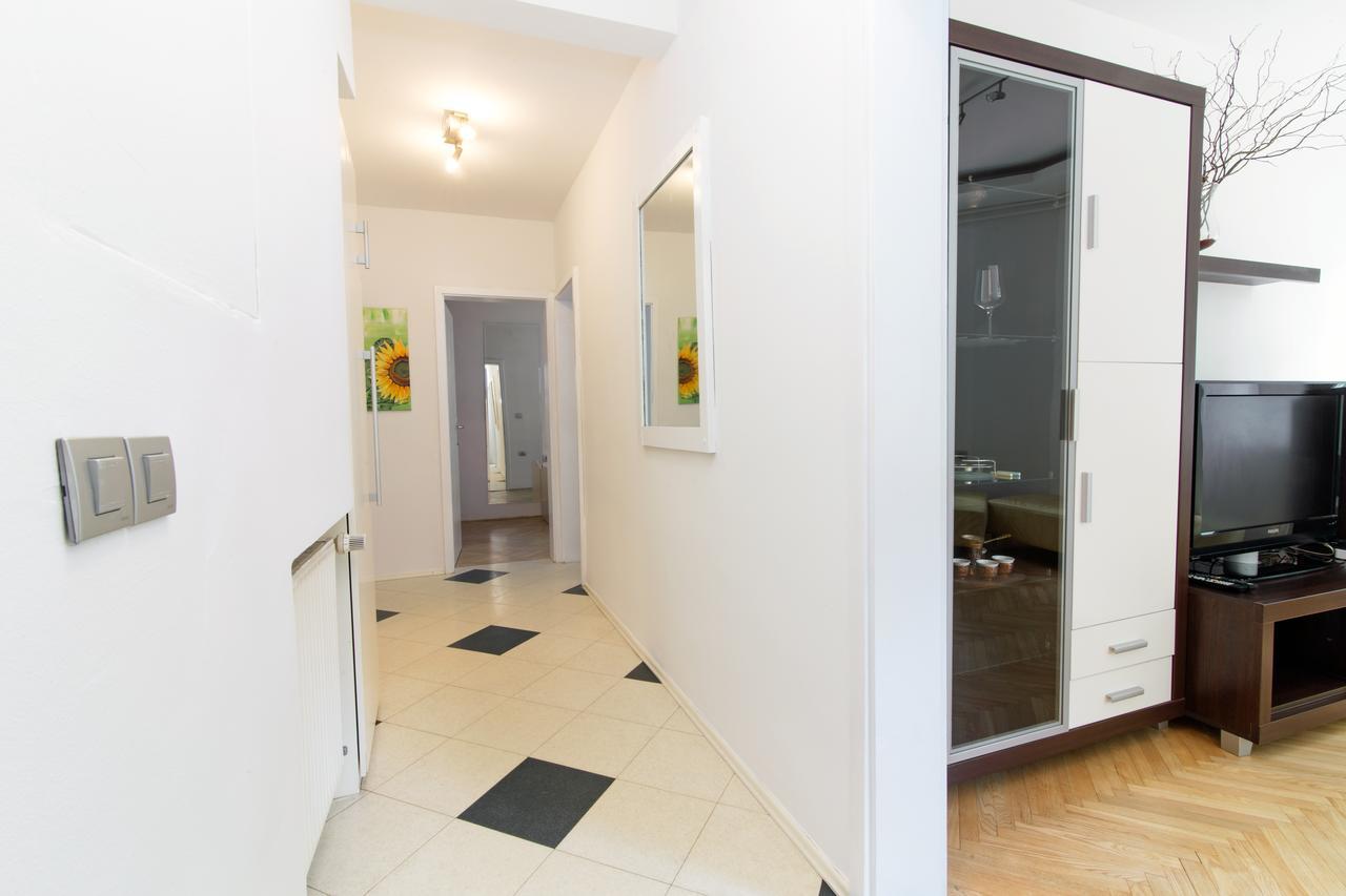 Apartments Vega Ljubljana Cameră foto